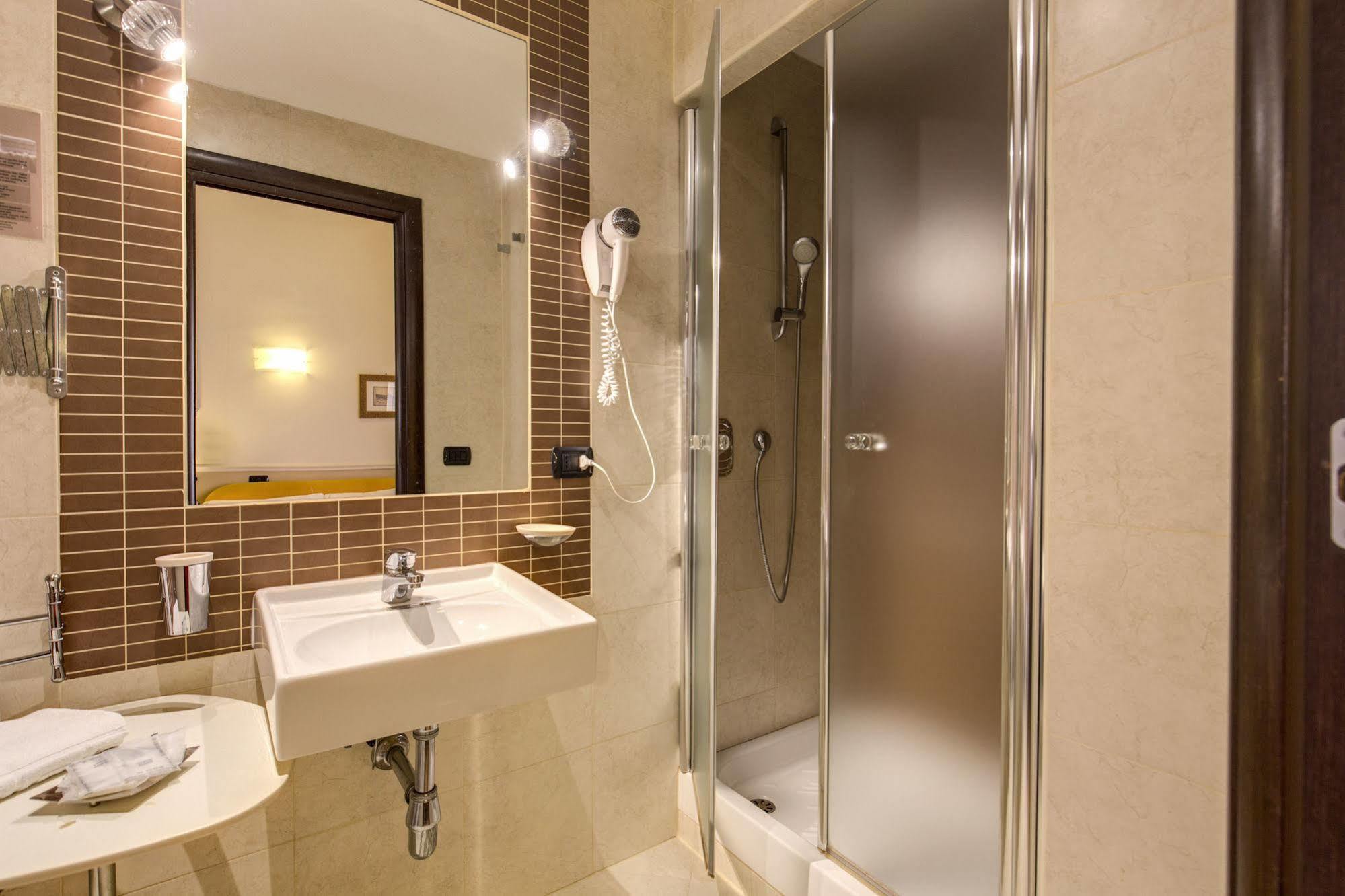 Hotel Everest Inn Rome Buitenkant foto